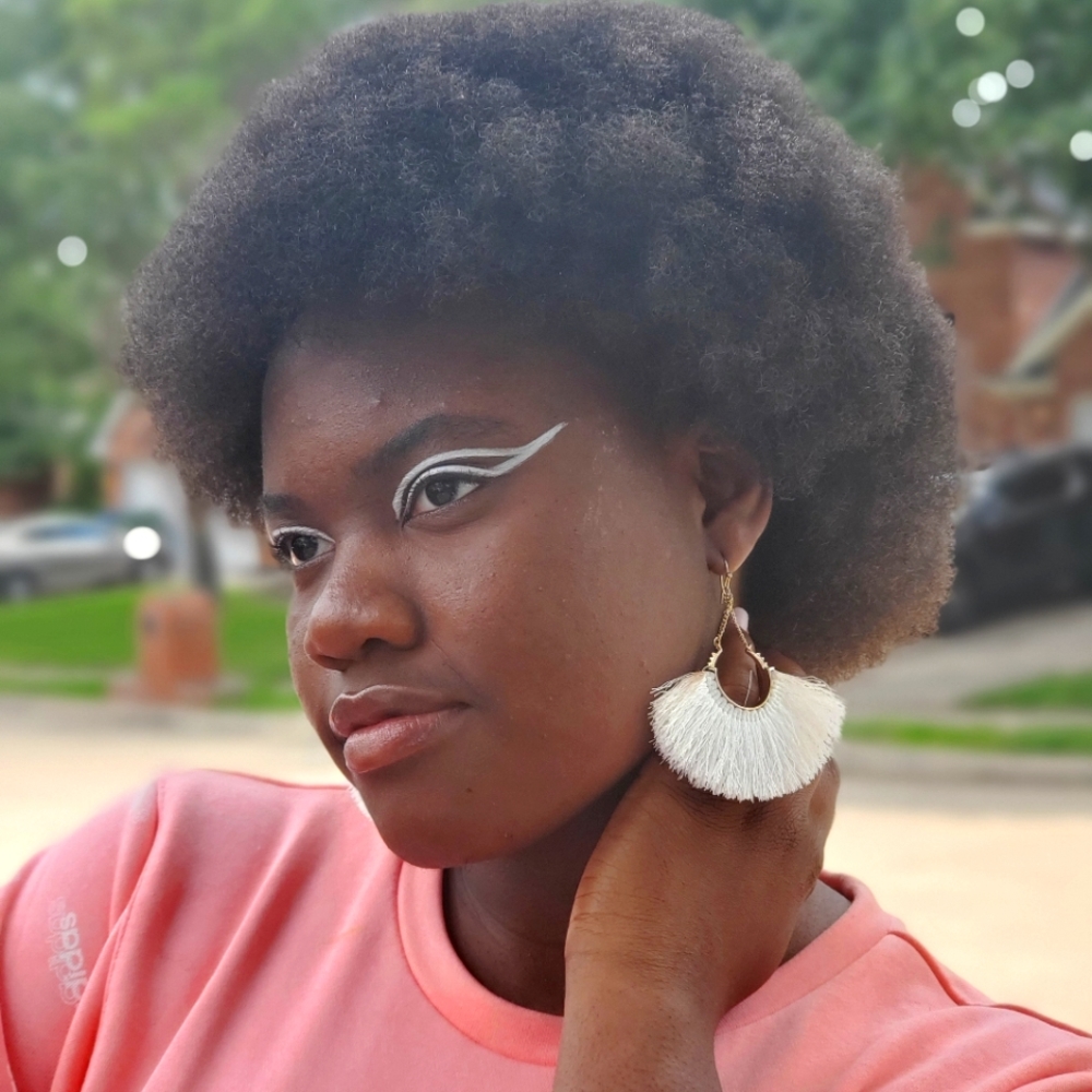 Meet your Posher, Layah